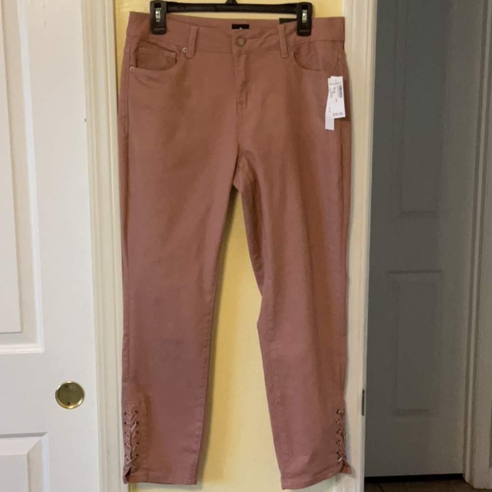 Dressbarn Ankle Pants Size 8
